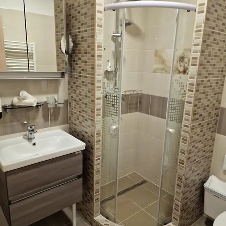 Holiday Apartmanhaz Gyula Exterior photo