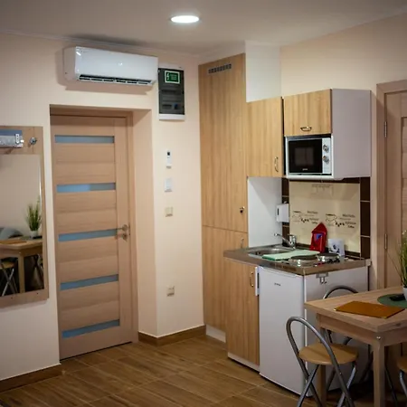 Holiday Apartmanhaz Gyula Exterior photo