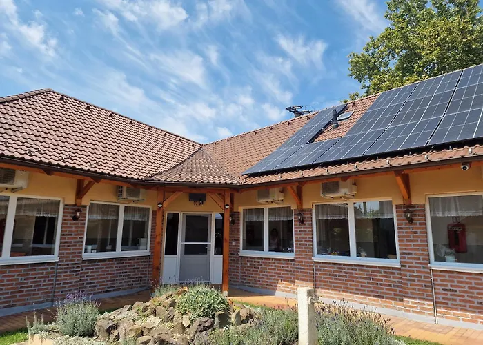 Holiday Apartmanhaz Gyula
