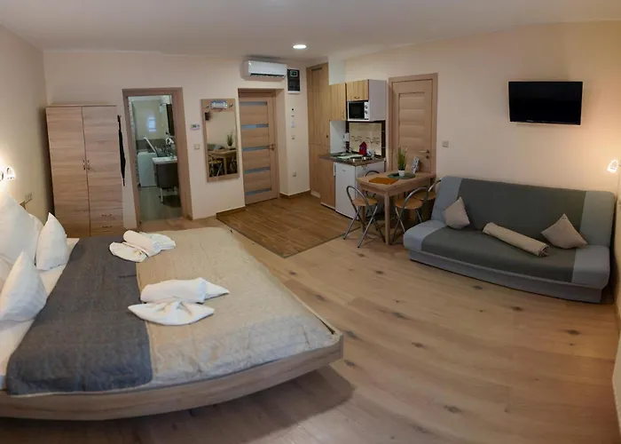 Holiday Apartmanhaz Gyula