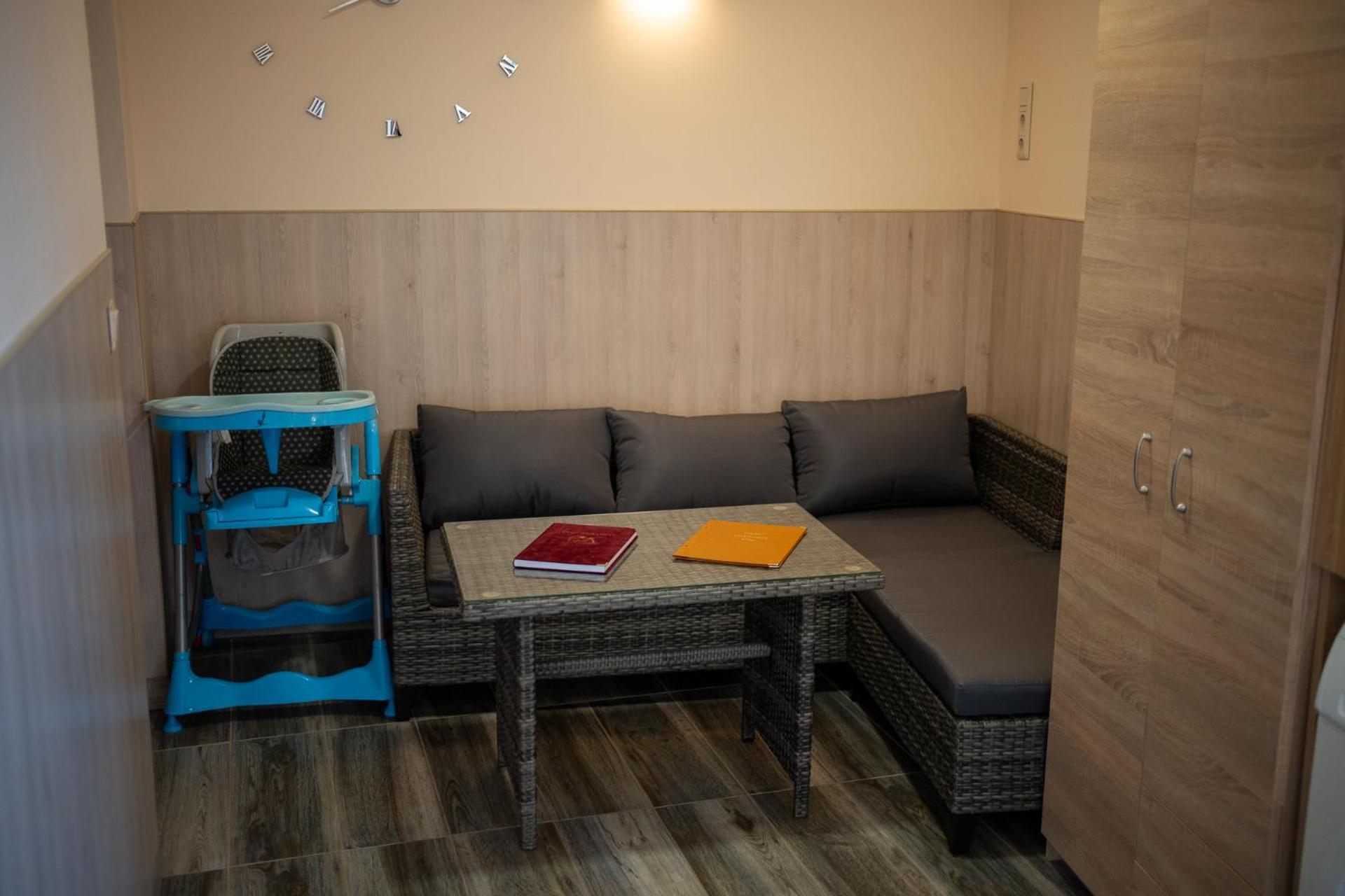 Apartmanhaz Apartment *