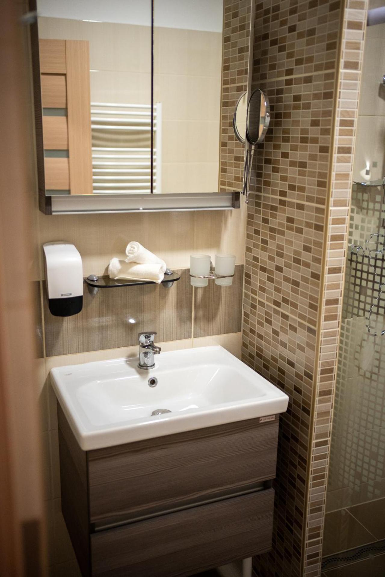 Apartmanhaz Gyula